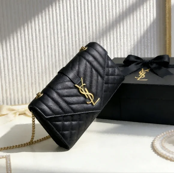 YSL Envelope Quilted Leather Chain Bag - Picture 5 of 6